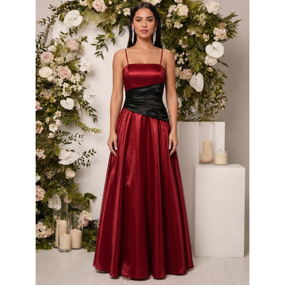 Masquerade Prom Ball Gown Dress Junior Size 3 Women Red Black Swiss Dot Retro